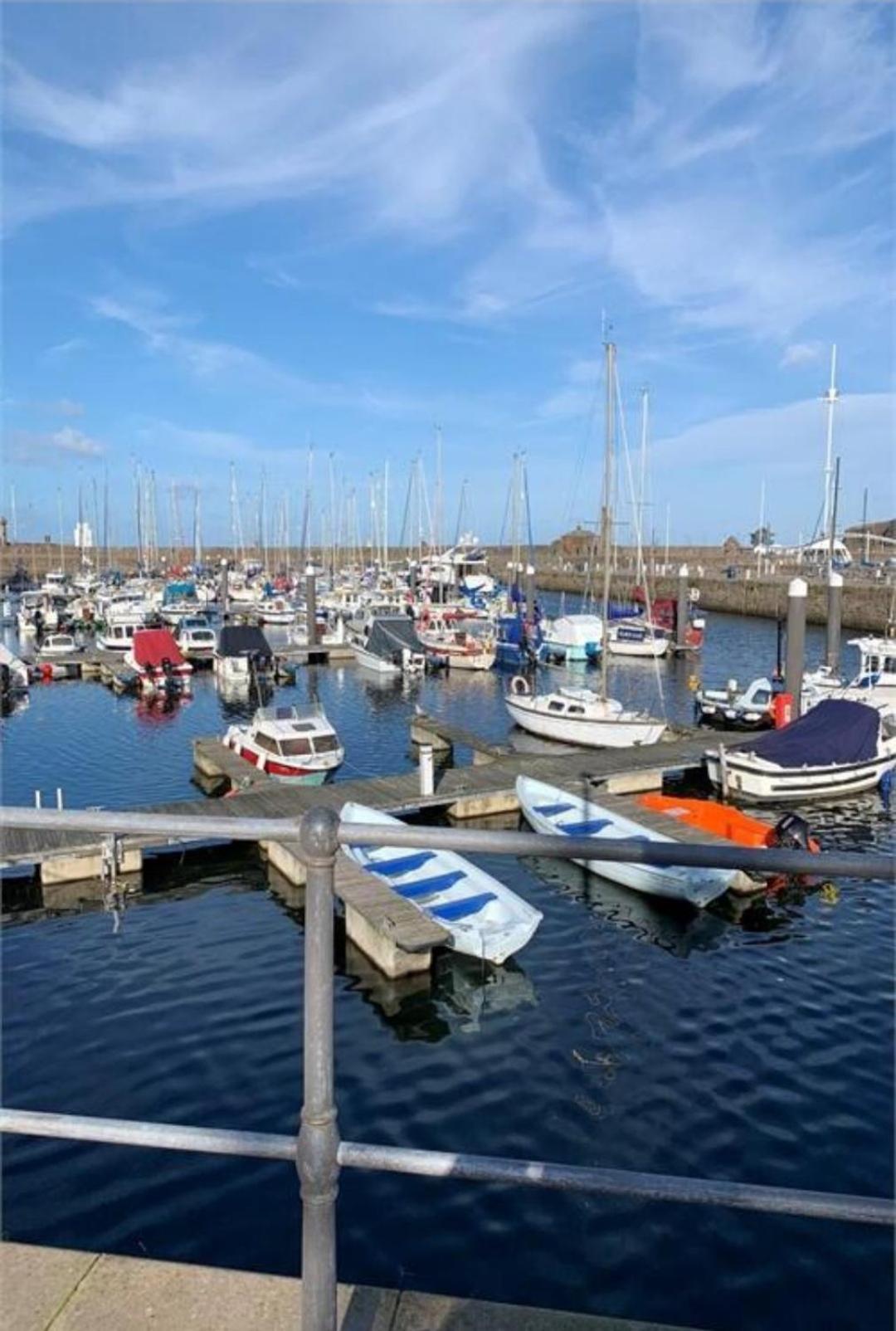 Sea View Apartment Whitehaven Buitenkant foto